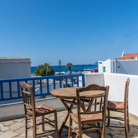 アパート Esperides