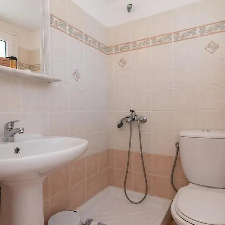 アパート Esperides